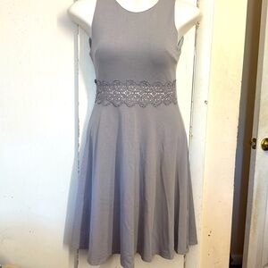 HOMEYEE Women's Sleeveless Cocktail A-Line Embroidery Summer Wedding US10